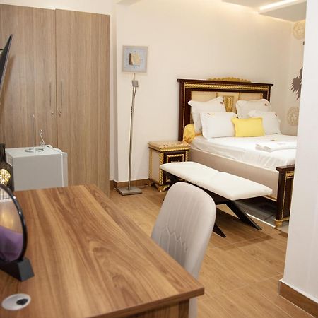 Residence Le Sommet - Chambre Versace Douala Kültér fotó