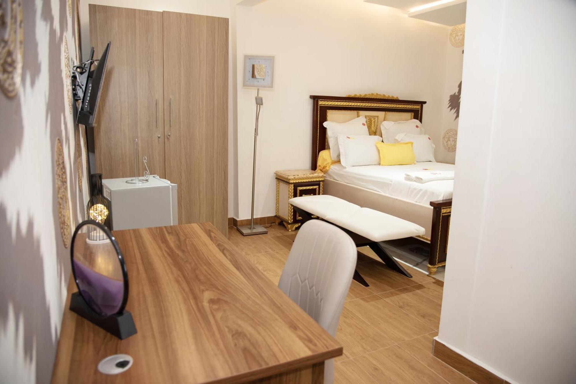 Residence Le Sommet - Chambre Versace Douala Kültér fotó